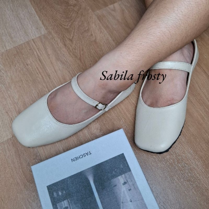Sepatu Flat Shoes Wanita Sekolah Korean Style Terbaru
