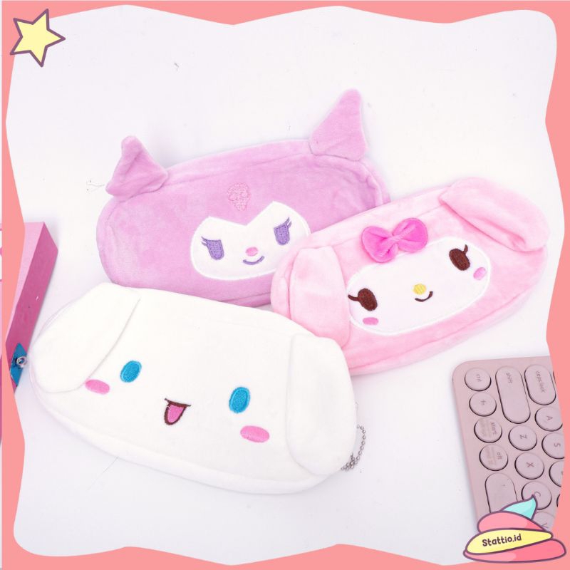 

Kotak Pensil Plushy Sanrio Kuping Tempat Alat Tulis Kain Lembut Cinnamoroll My Melody Pompompurin