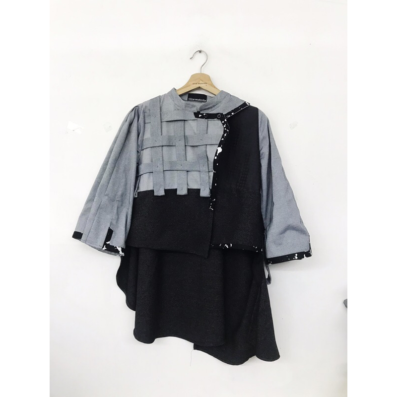 OLINE WORKROBE - MEGUMI 2-TONE OUTER IN BLACK GREY