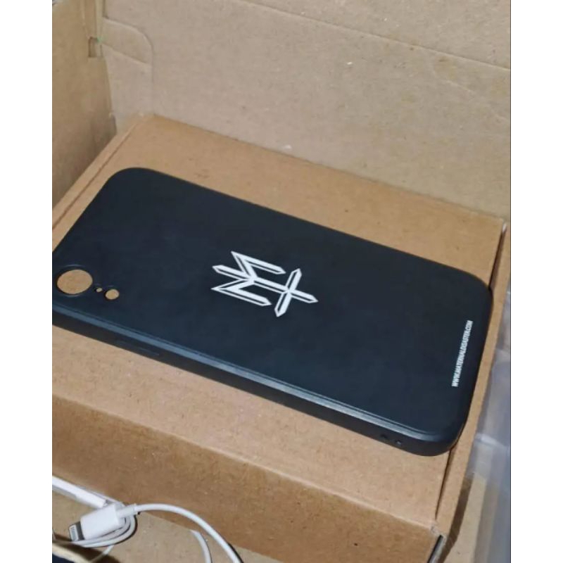 case bekas maternal iphone xr