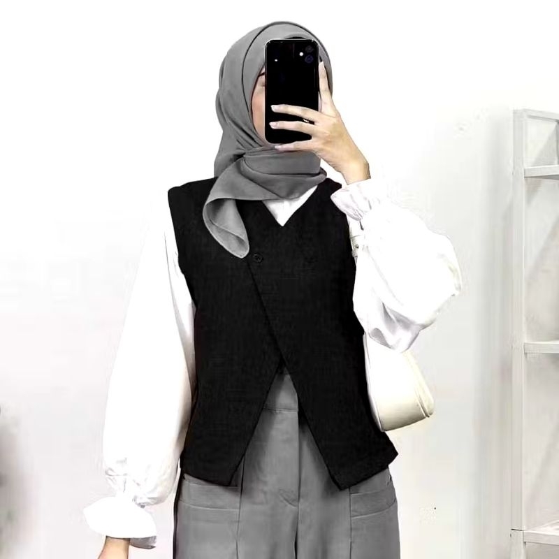 Vest Rompi Wanita Korea Style/Vest Trendy Cewe