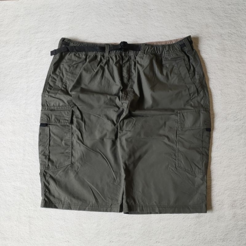 Short cargo pants japan