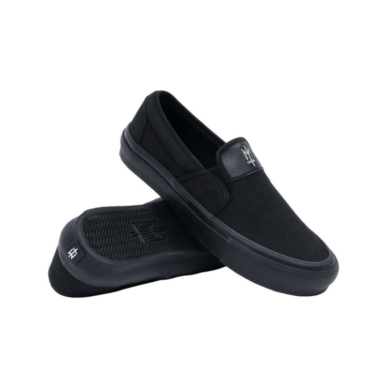 Sepatu Maternal Disaster CRUST 2 AB