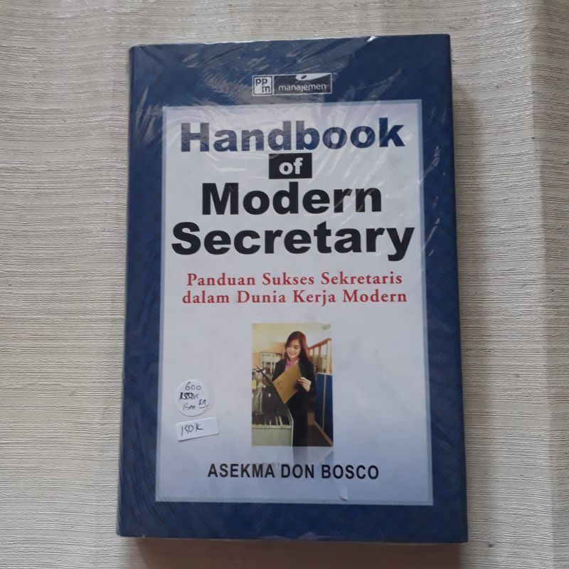 Handbook of Modern Secretary oleh Asekma Don Bosco