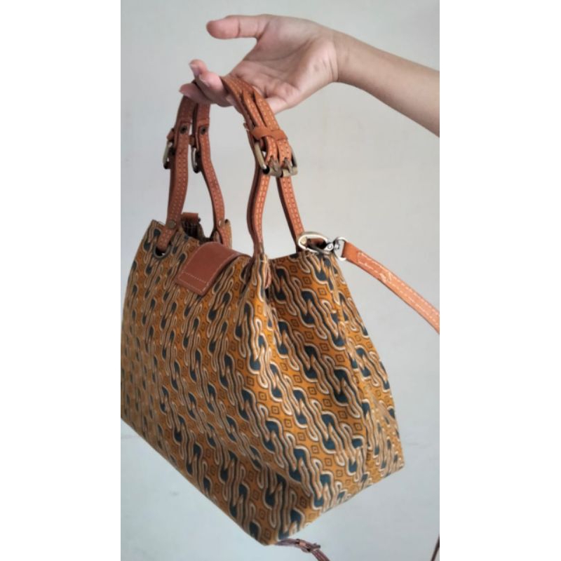 Tas batik kombinasi kulit