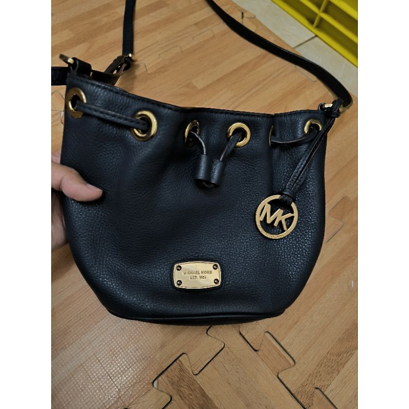 preloved mk bucket bag mini navy