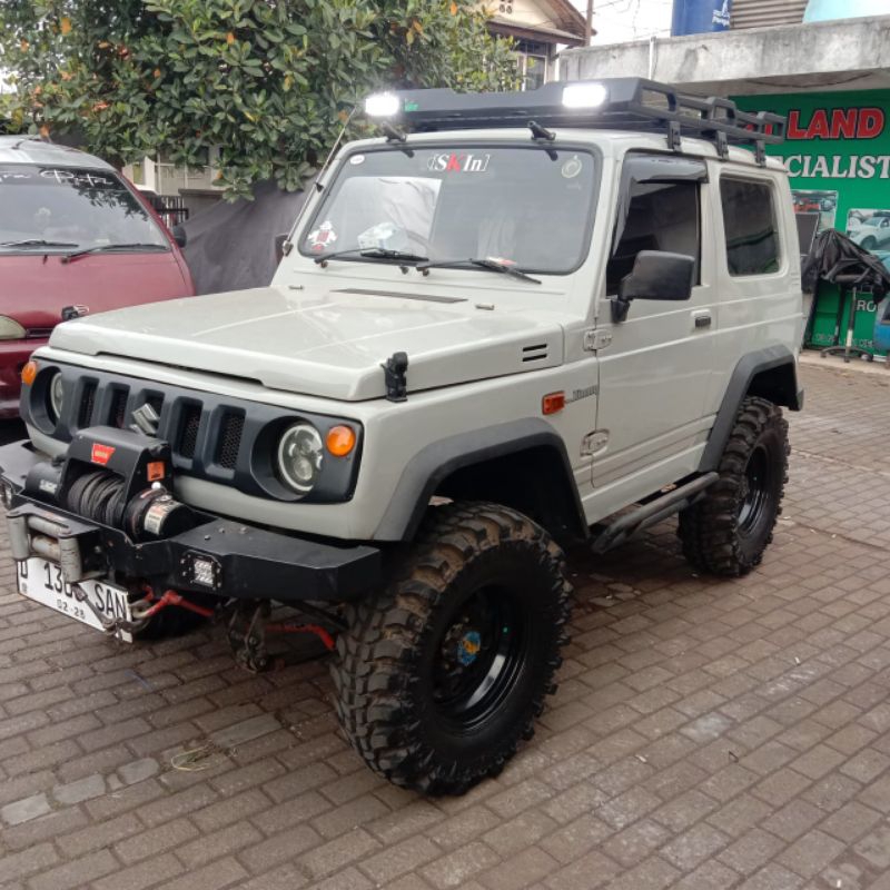 *Roofrack Custom untuk Jimny Trepes: Cocok untuk Harian maupun Touring**