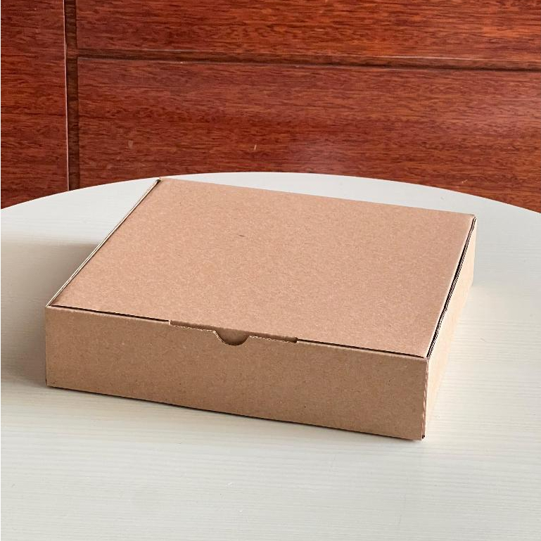 

Box Kardus Karton Polos Uk 23x23x6