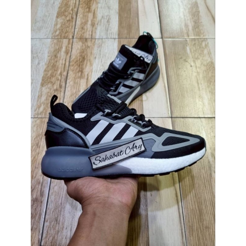 Sepatu ZX 2K Boost Black White Grey