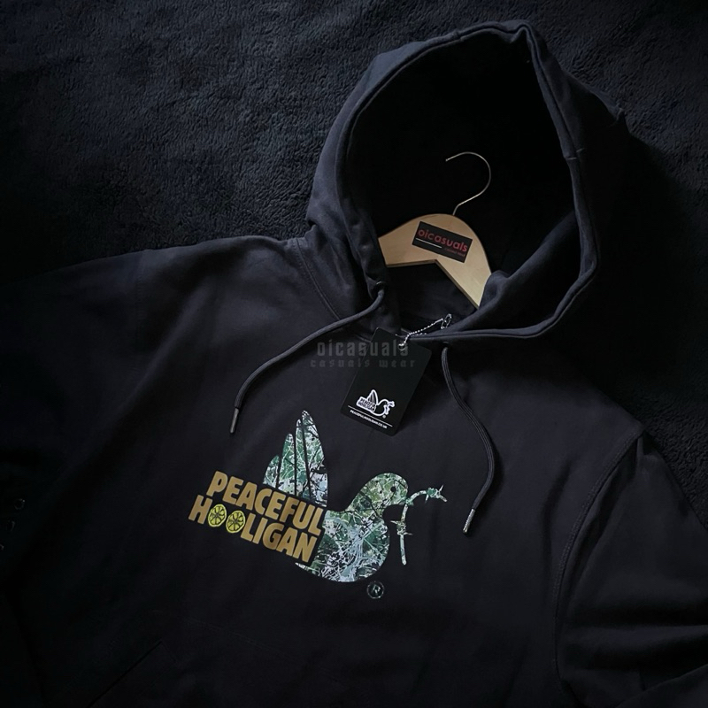 PEACEFUL HOOLIGAN ROSES HOODIE - BLACK
