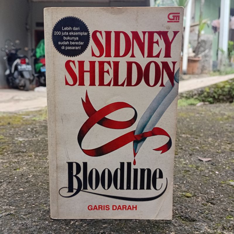 Garis Darah (Bloodline) by Sidney Sheldon 1998 Cet. ke-6 Original Gramedia Softcover