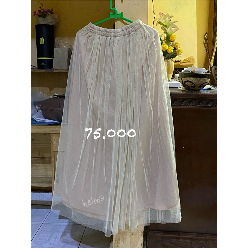 Preloved Rok Wanita