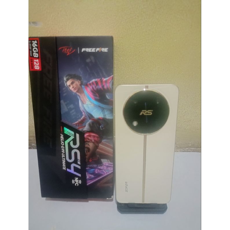 Itel rs4 8/128 garansi resmi second Fullset