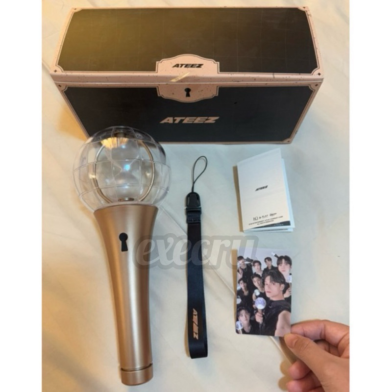 LIGHTSTICK ATEEZ LIGHTINY VER.2 OFFICIAL (not preloved)