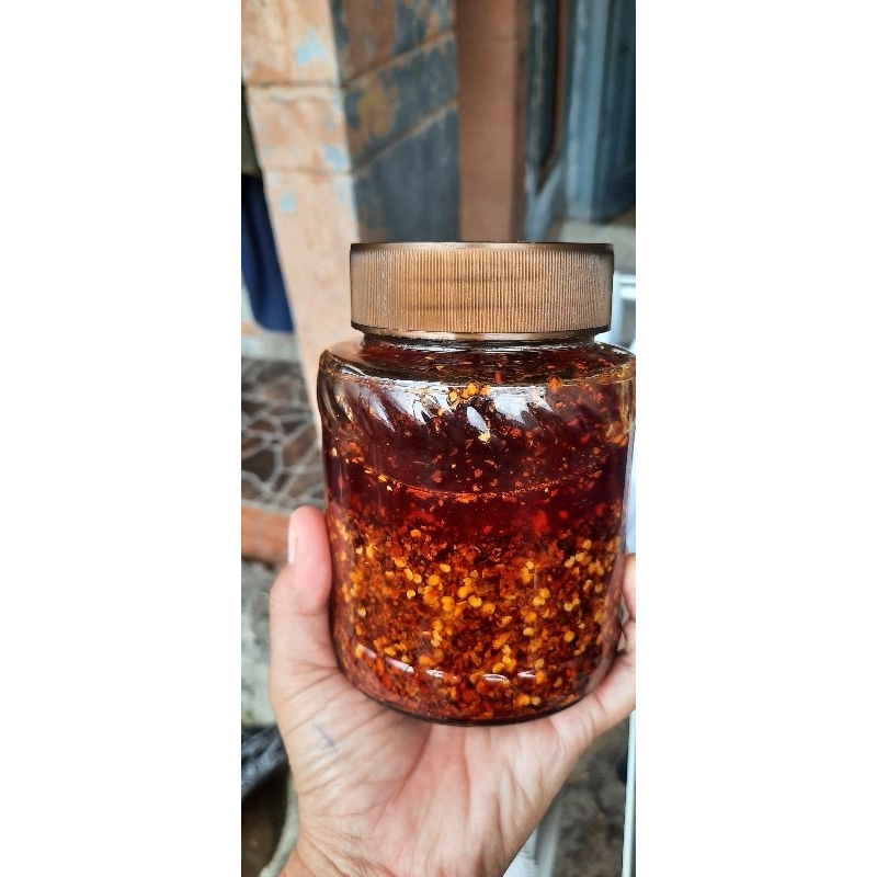 

Chilli oil Kreasi Kriuk Bunda Chilli oil halal Chilli oil handmade Chilli oil karawang
