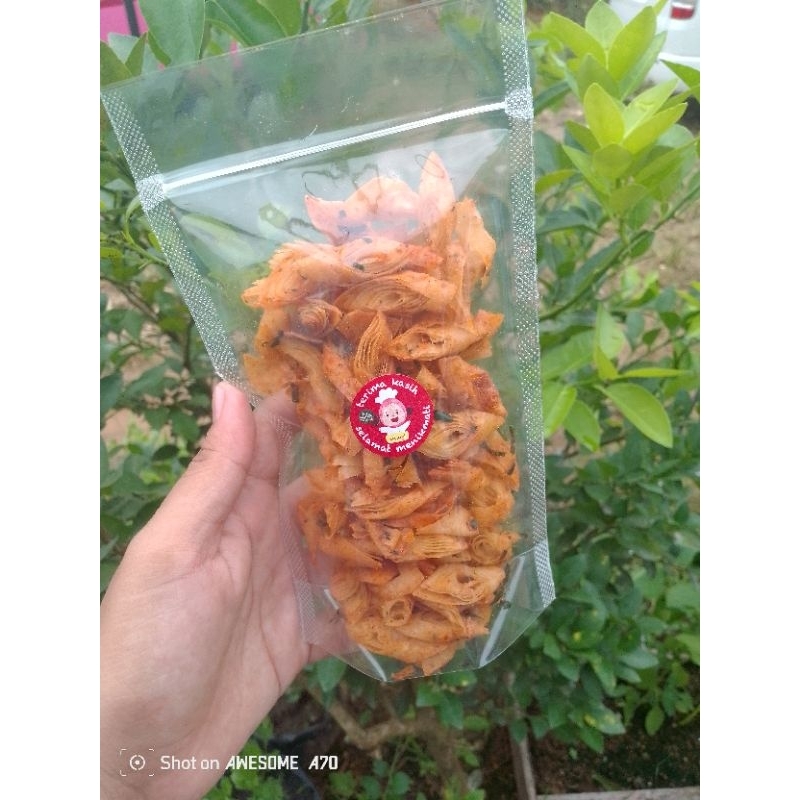 

lumreng renyah pedas daun jeruk