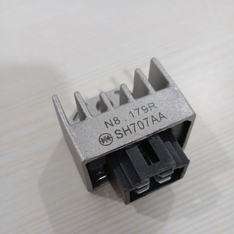 REGULATOR ASSY/ KIPROK ASSY KIPROK PENYALAAN KIPROK LAMPU MOTOR HONDA SUPRA X - SUPRA FIT