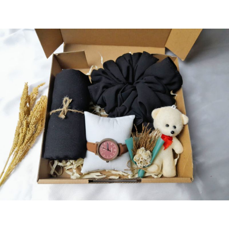 

kado hadiah ulang tahun cewek gift box hampers anniversary kado ulang tahun kado pacar dan hampers aestethic