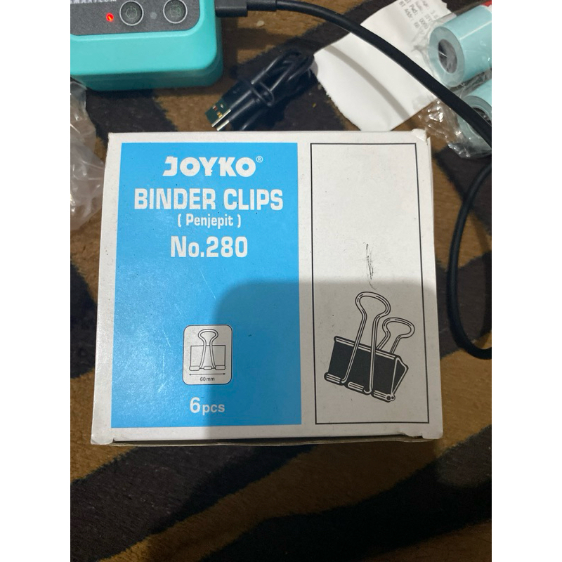 

Joyko Binder clips no 280 ( Jumbo )