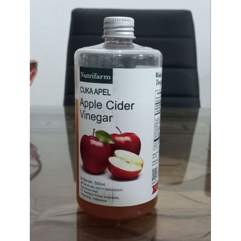 

[Exp Mei 2027 - Tuang Ke Gelas Isi 300ml] Preloved Ori Cuka Apel Nutrifarm Diet Sehat Depok Jawa Barat