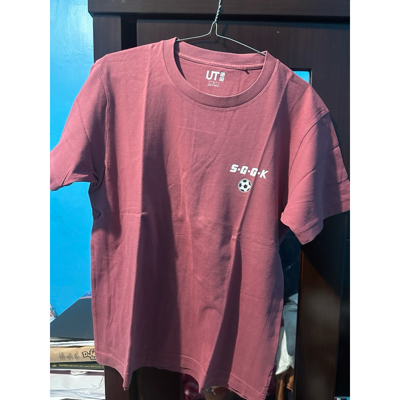 kaos uniqlo