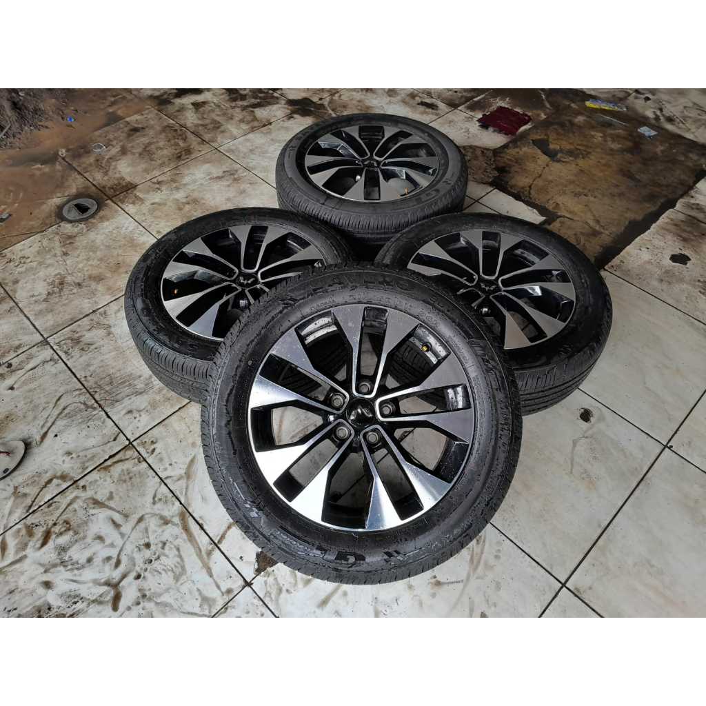 Velg Mobil Bekas R17 Copotan Ori Wuling Almaz Pcd 5x114 Ban 215/60 Ring 17 Bisa Buat Cortez Pelek Ra