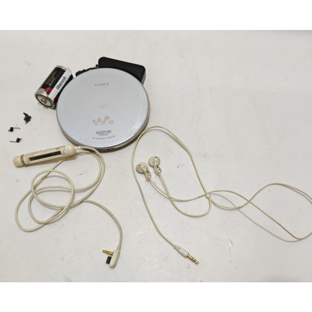 Set sony CD walkman D NE730 + battery extender music audio player headset walkman mic