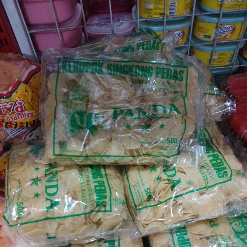 

Kerupuk singkong pedas cap panda 500gr