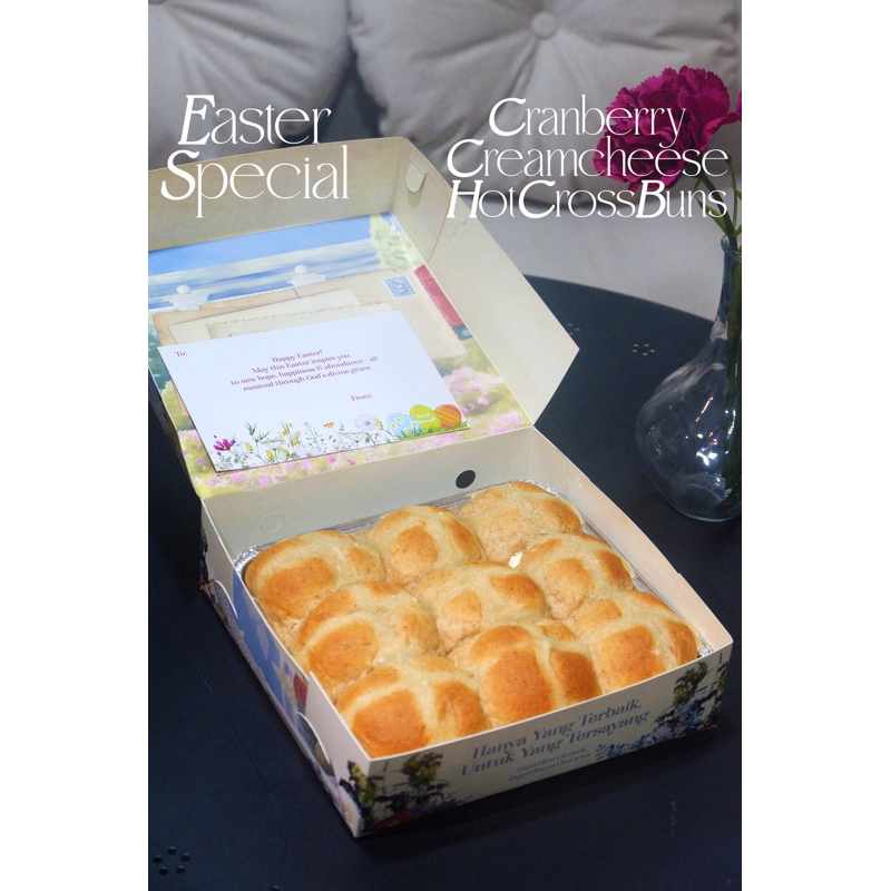 

Cranberry Creamcheese Hot Cross Buns - Easter Hampers