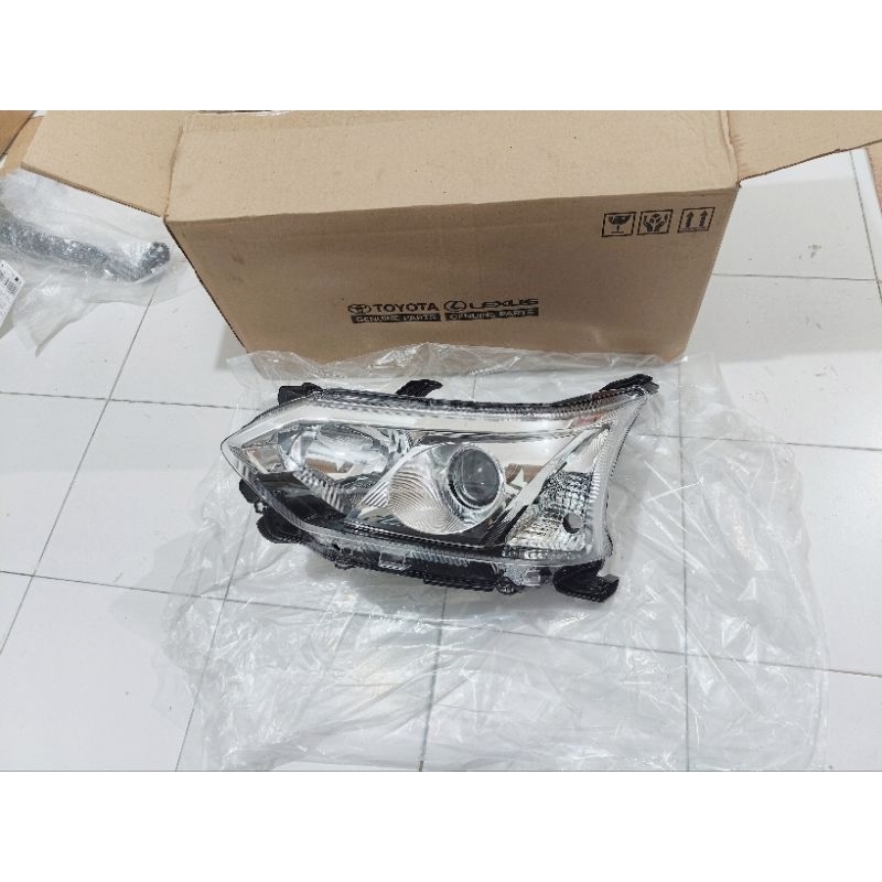 headlamp lampu depan avanza veloz 2016 2017 2018 ori