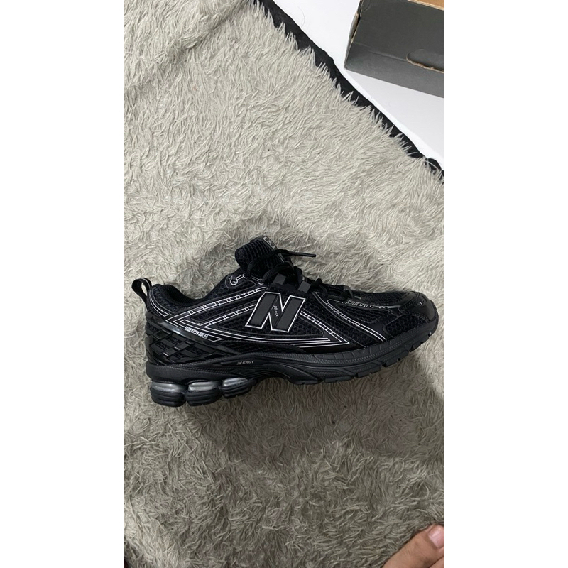 SEPATU NB 1906R BLACK