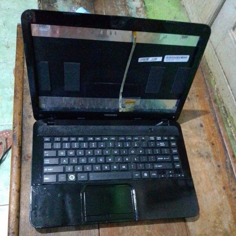 casing, case Toshiba c800, c840, L840, M840 Normal layak pakai