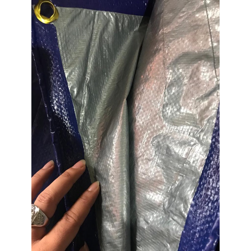 Terpal Plastik A3 ukuran 6 x 8 meter.