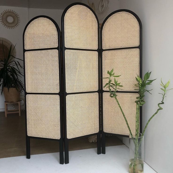 Partisi Ruangan Multifungsi Bisa Dikirim Ke [ Karo ] penyekat Ruangan Jati Rotan Minimalis Modern