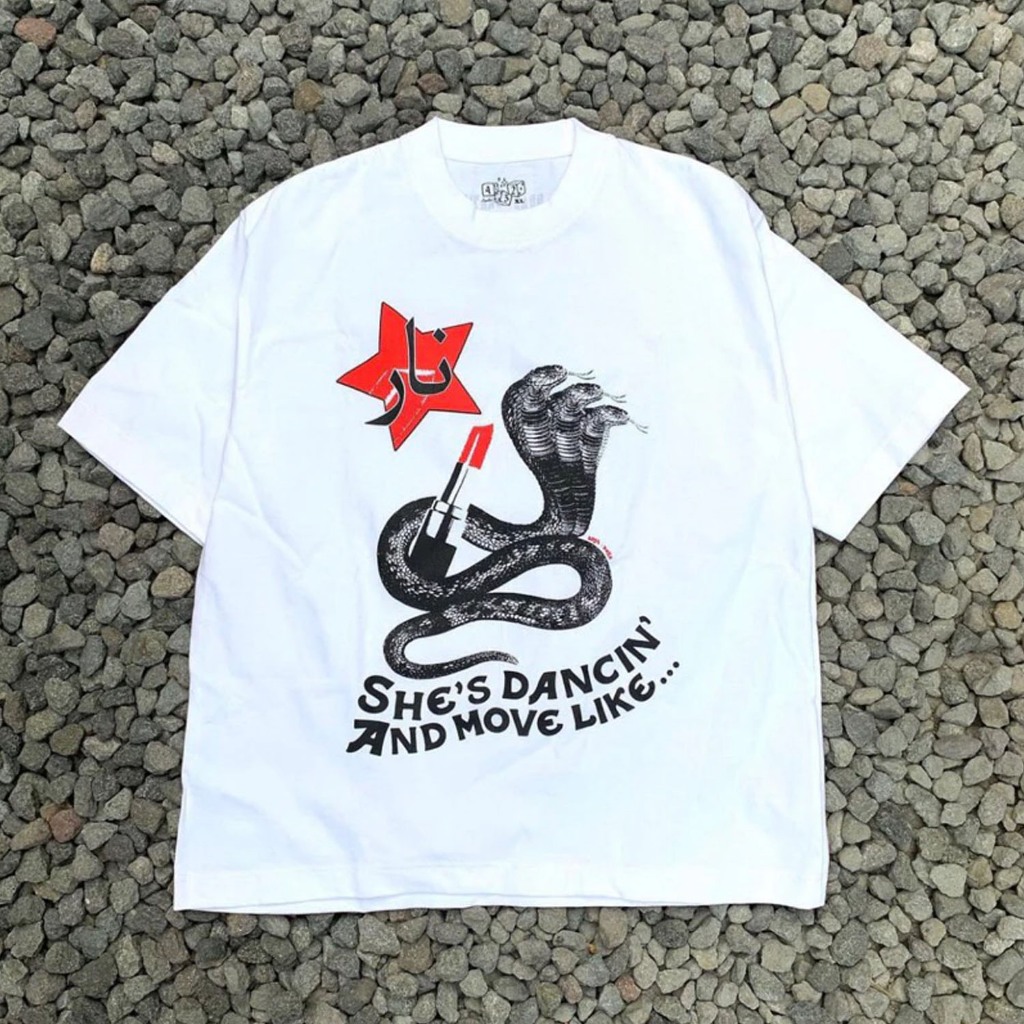 Kaos NARA - T-SHIRT KRAZY BRAZY - TS WHITE SHE'S DANCING AND MOVE LIKE