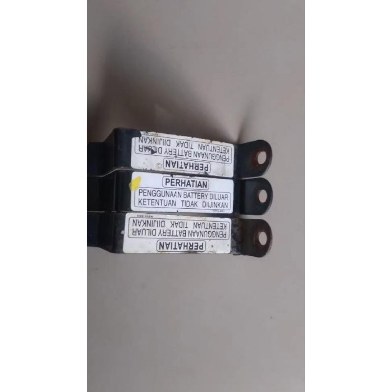 palt tahanan aki dudukan aki vario lama vario techno 110 karbu original copotan