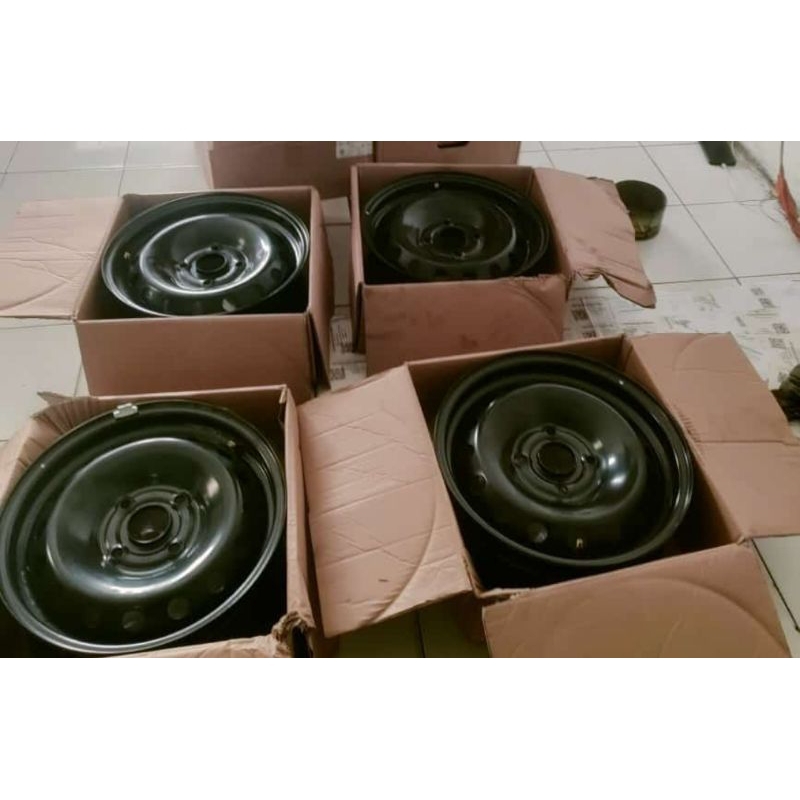 4 velg kaleng r15 pcd 114 velg aja isi 4 velg kaleng. kijang avanza xenia futura carry ss xenia pant