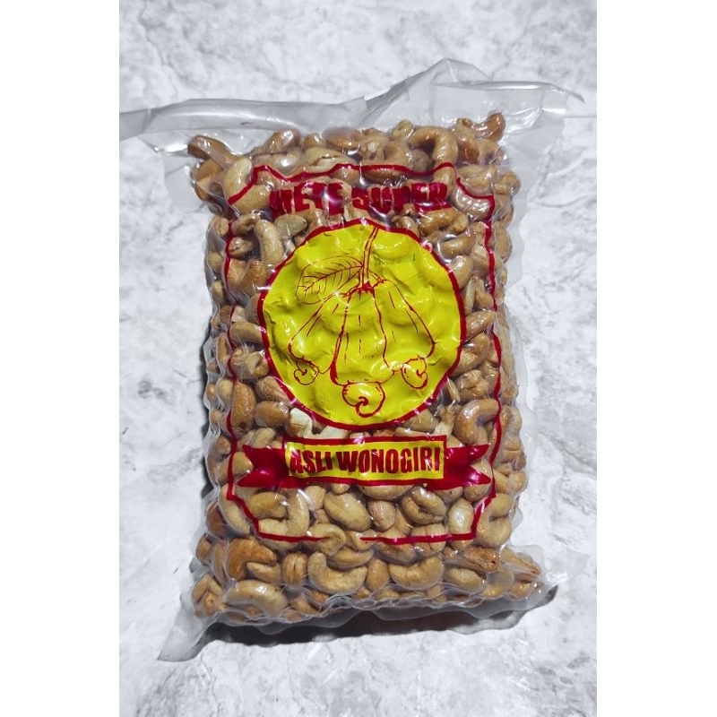 

1 kg Kacang mete matang kemasan vakum B