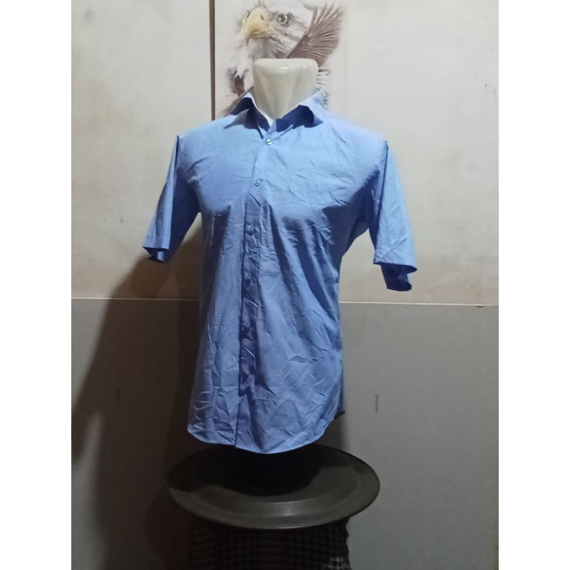 Kemeja Pendek Guy Laroche Size LFit