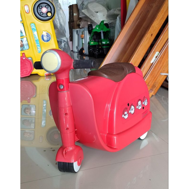 PRELOVED KOPER - SKOOT RIDE ON SUITCAS