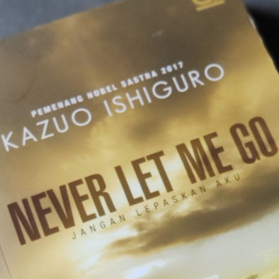 Never Let Me Go (Kazuo Ishiguro) - Buku Bekas Original