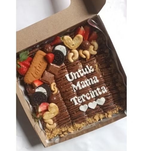 

Ukuran 20 x 20 cm Fudgy Brownies Custom/Brownies Ultah/Brownies Hadiah