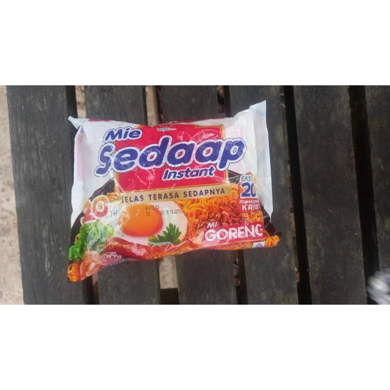 

MI SEDAAP GORENG / mie sedaap goreng