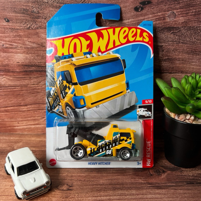 Hot Wheels / Hotwheels Heavy Hitcher Kuning Yellow Mobil Derek Towing