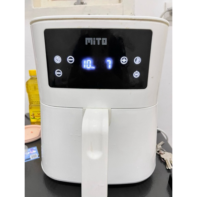 MITO Digital Air Fryer Putih w/ Box - PRELOVED