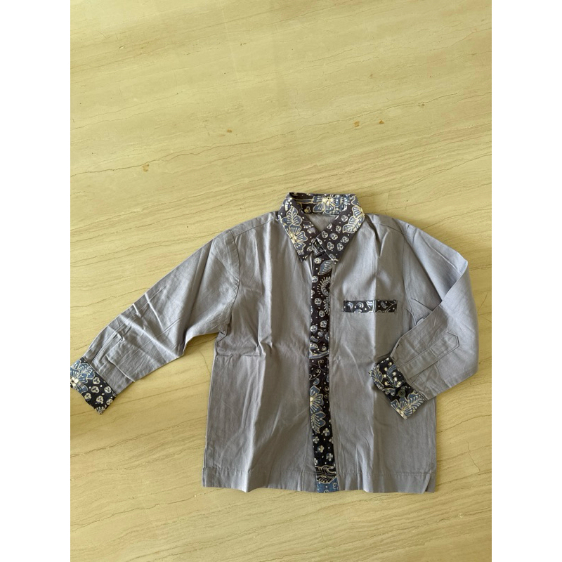 preloved batik tulis anak kemeja lengan panjang batik tulis bahan adem nyaman kids batik love indone