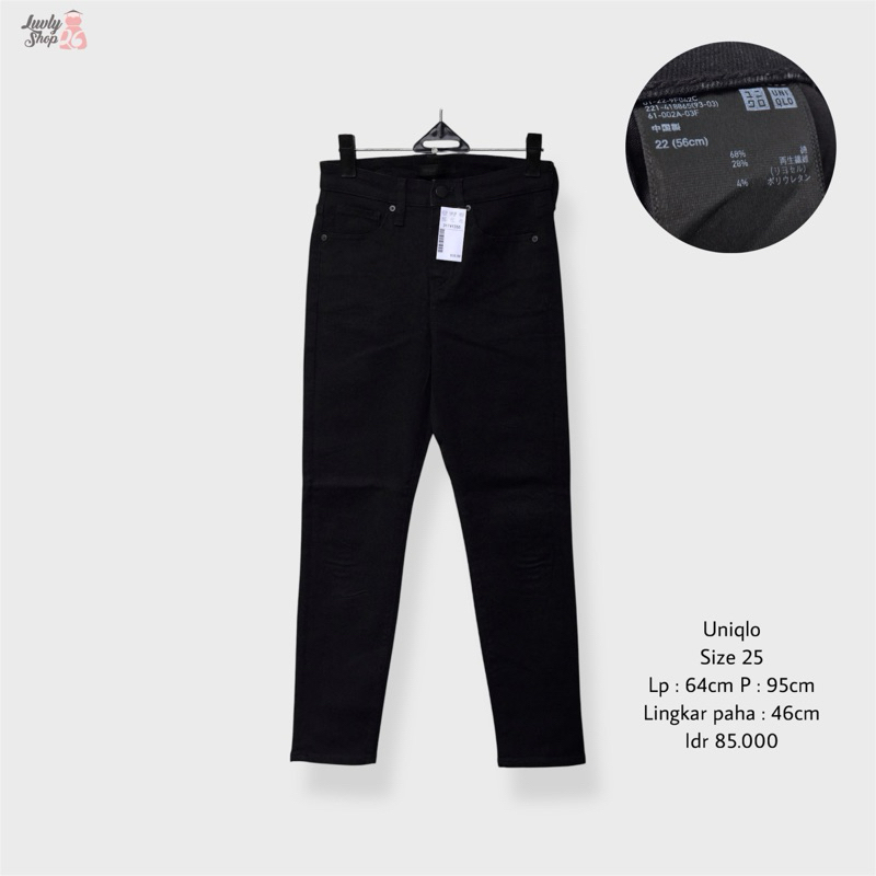 uniqlo skinny straight jeans hitam