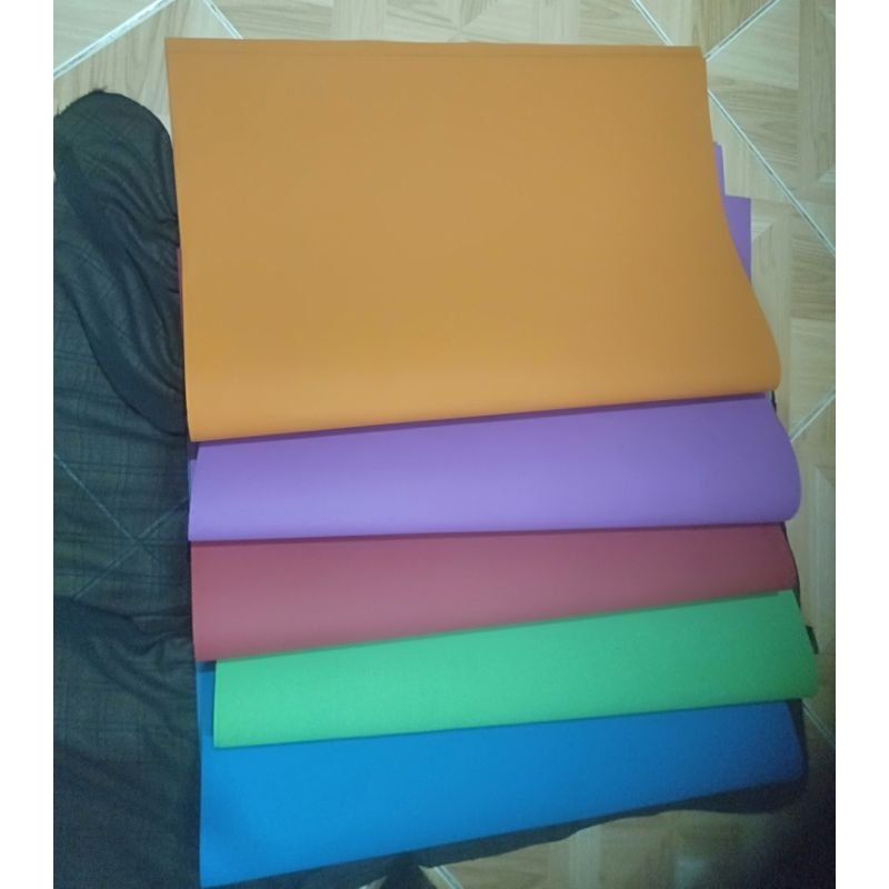 

Kertas karton/paper manila dua sisi 61x86 cm