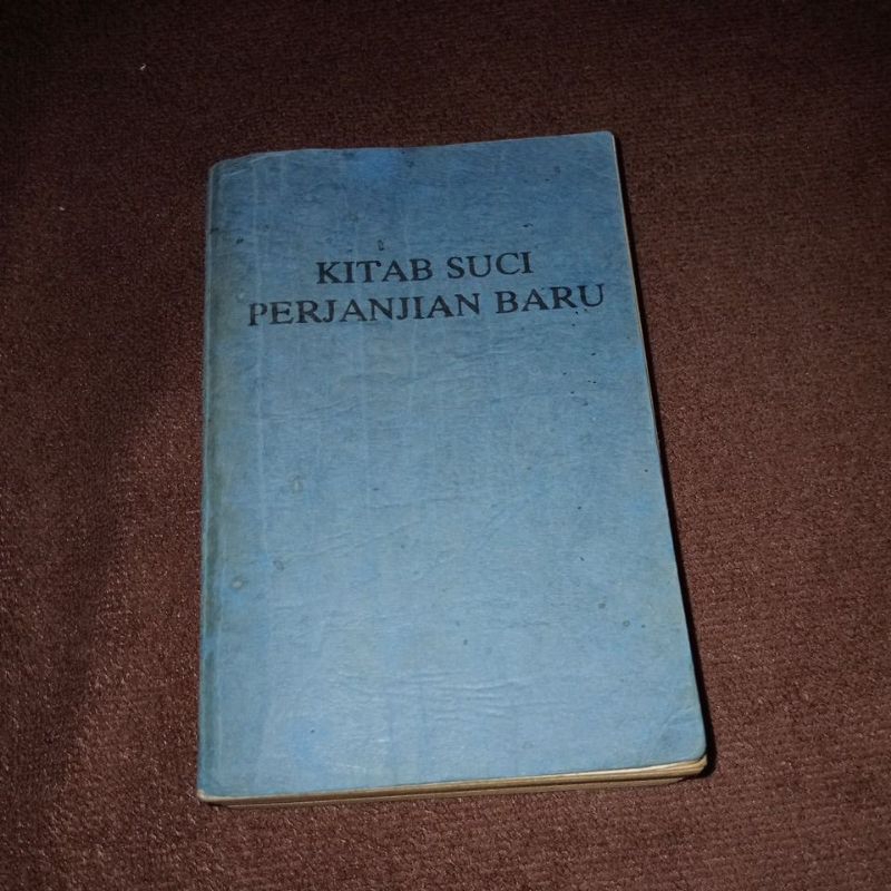 BUKU KITAB SUCI PERJANJIAN BARU - DENGAN PENGANTAR DAN CATATAN SINGKAT