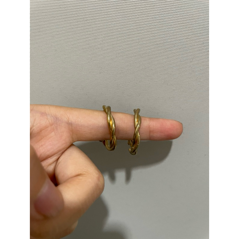 preloved Anting emas hoops wanita woman gold earrings hoop imitasi